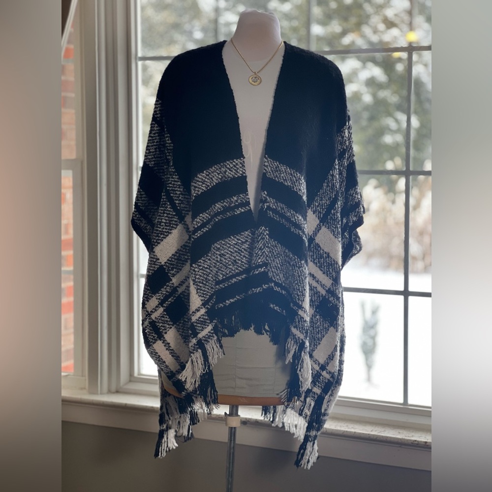 Shawl in Black & Ivory Plaid by Style & Co. OSFM Petite